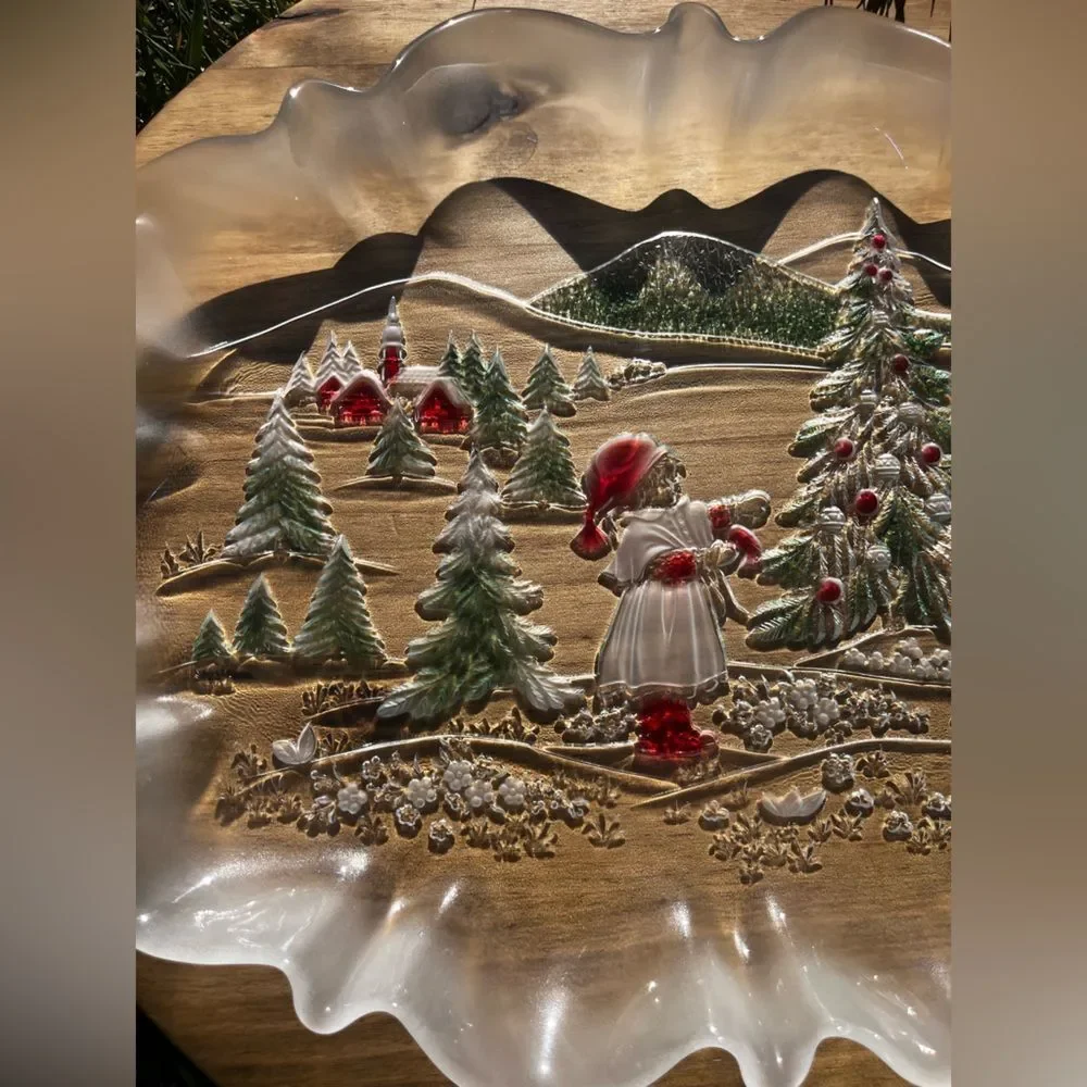 Mikasa Frosted Colored Glass Holiday Christmas Tree Tray w/Little Girl Red/Green